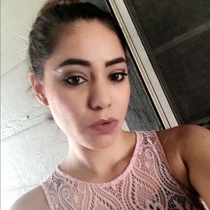 Meet your Posher, Rose